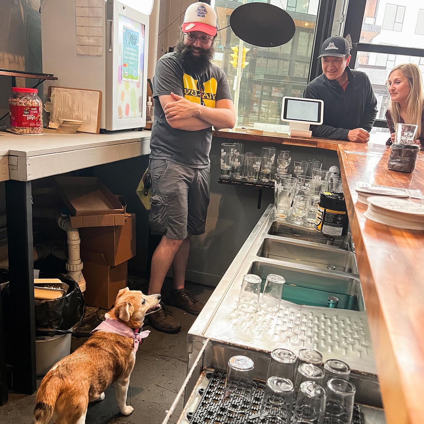 People allowed behind the bar:
✅Beertenders
✅Brewery Employees
✅Riley

Hey, did you guys hear?! @rileysandwich is coming to the Third ward and they have a soft opening tonight until 9!🐶 We are really excited for our friends and member-owners to have expanded their business and passion for making delicious food. Can’t wait to check out the new digs!🤘🏼